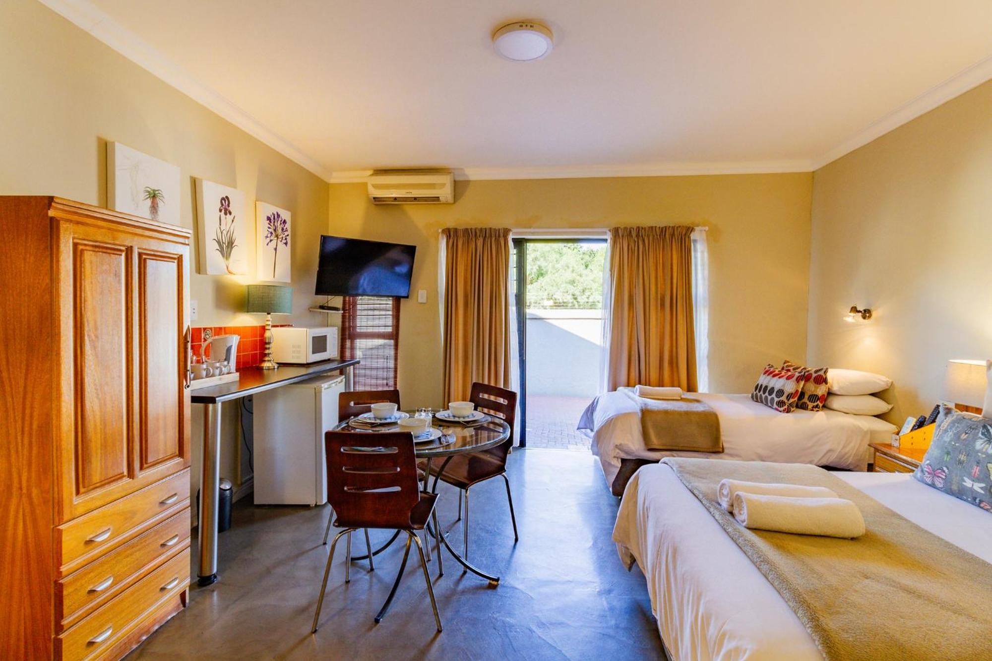 Pumleni Guesthouse Hartbeespoort Zewnętrze zdjęcie