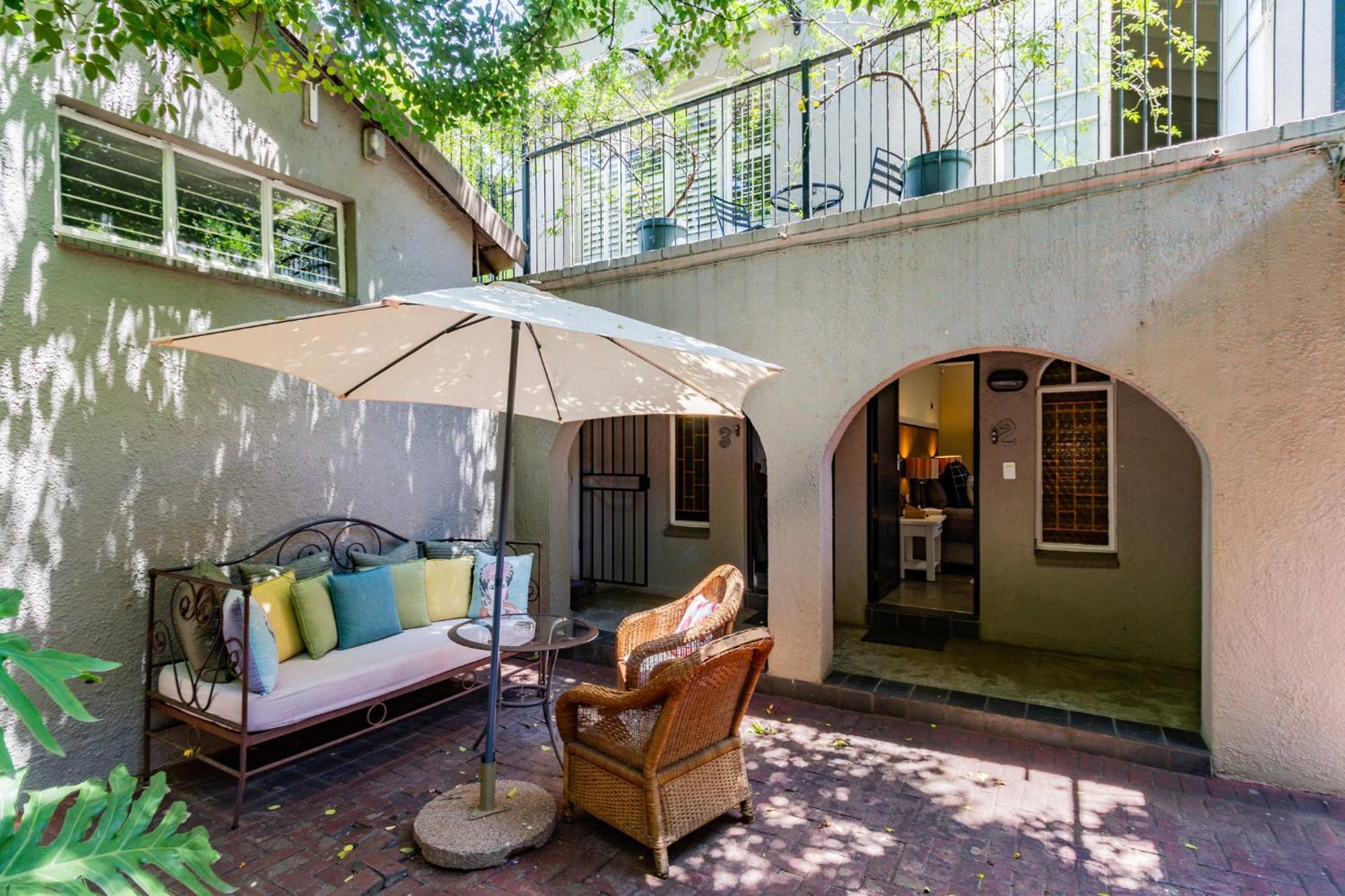 Pumleni Guesthouse Hartbeespoort Zewnętrze zdjęcie