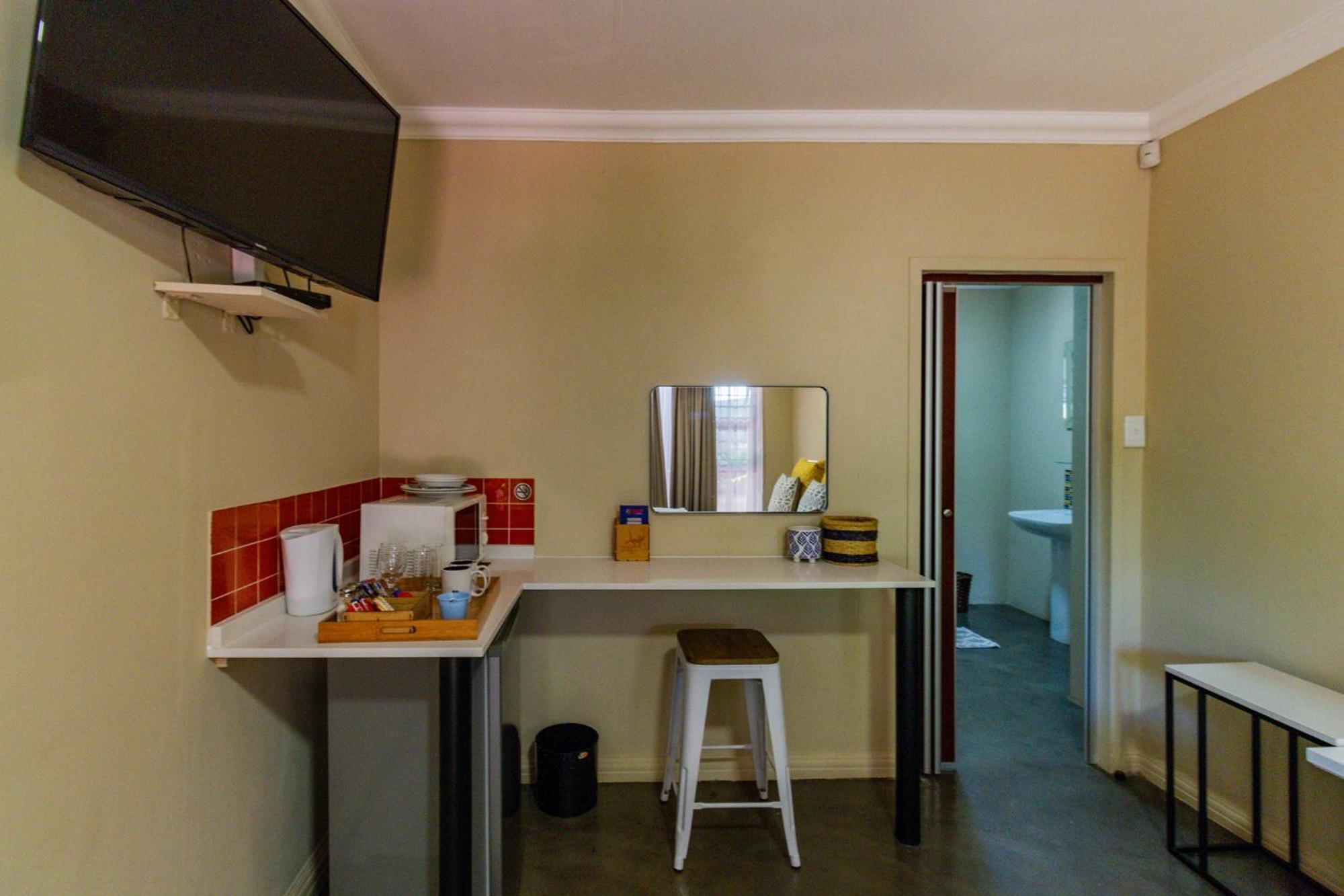 Pumleni Guesthouse Hartbeespoort Zewnętrze zdjęcie