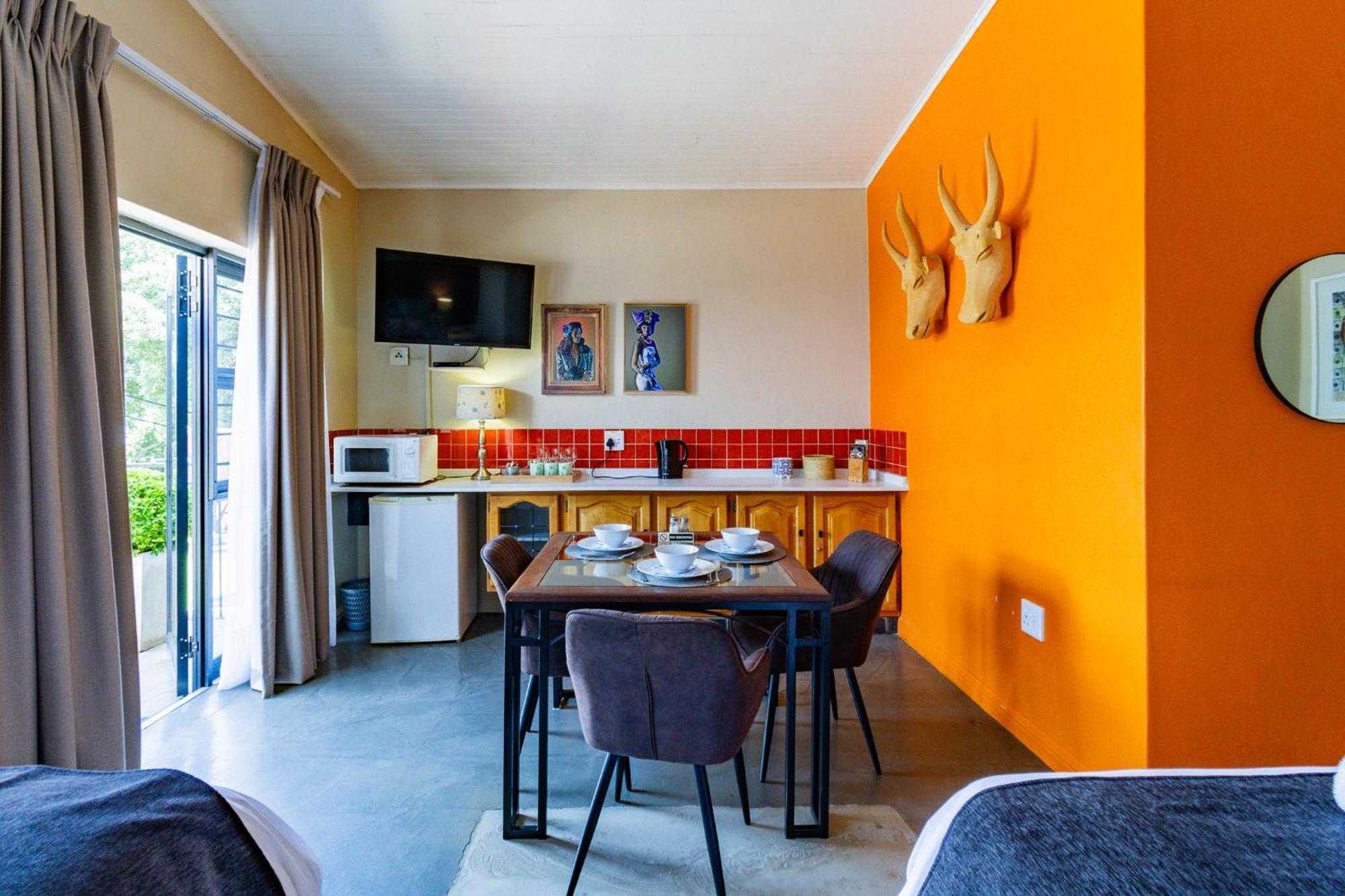 Pumleni Guesthouse Hartbeespoort Zewnętrze zdjęcie